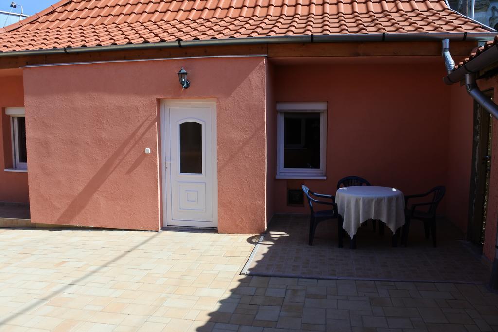 Kisasszony apartman Eger Zewnętrze zdjęcie