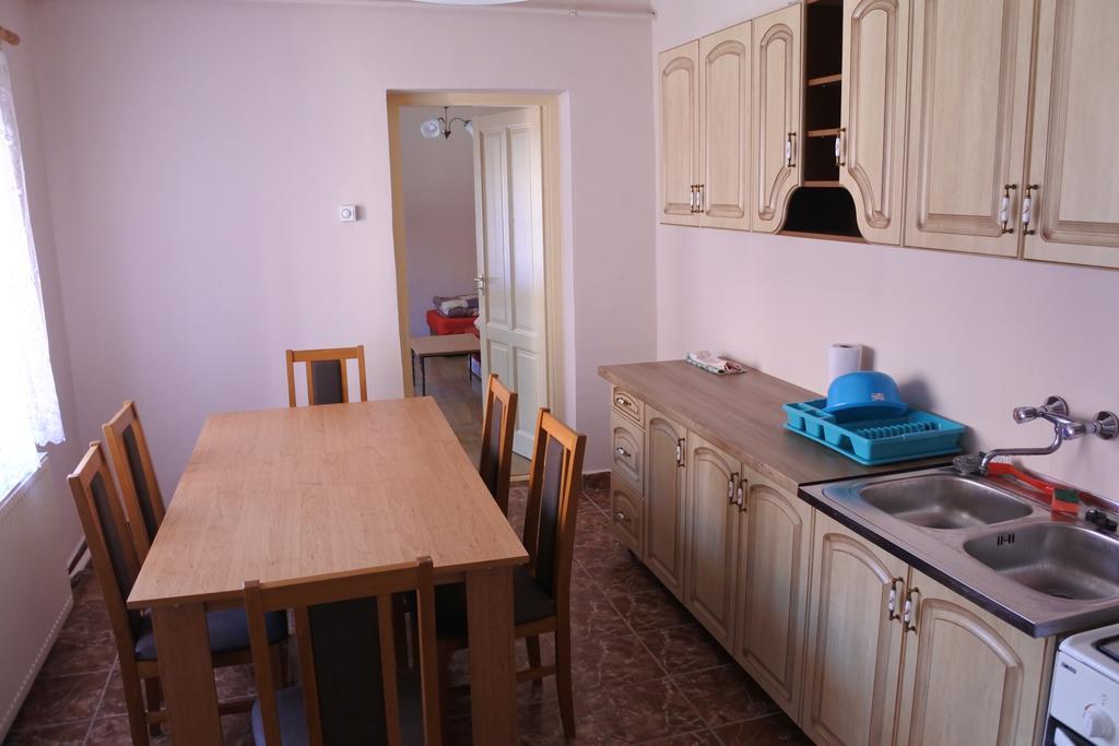 Kisasszony apartman Eger Zewnętrze zdjęcie