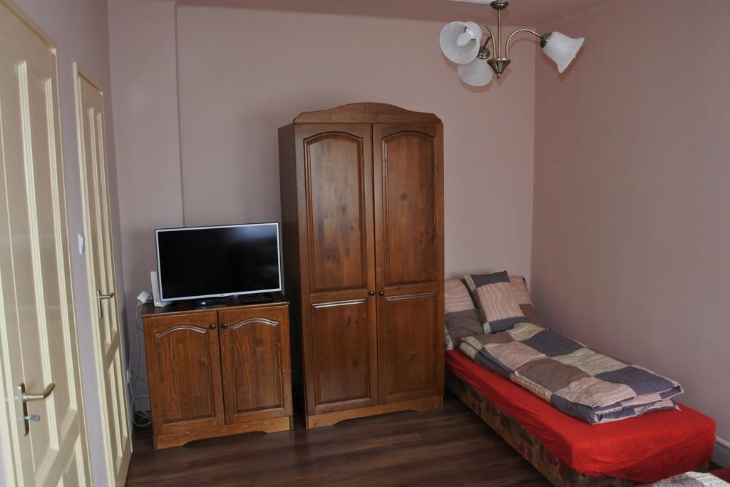 Kisasszony apartman Eger Zewnętrze zdjęcie
